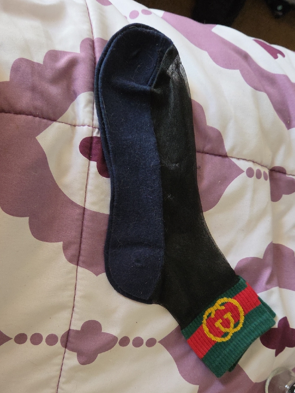 Men's Low-Cut No-Show Sock with Green-Red Accent
